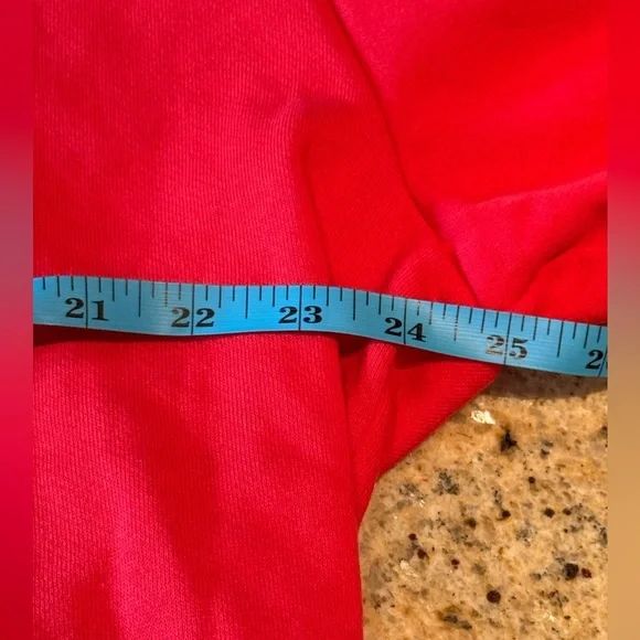 State of Mind Vibrant Red Top - Christmas - Picture 6 of 8